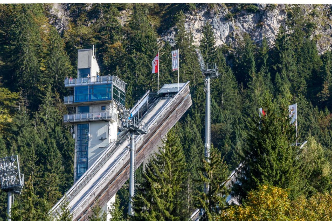 Zur Gluecklichen Kuh Hotel Oberstdorf Kültér fotó