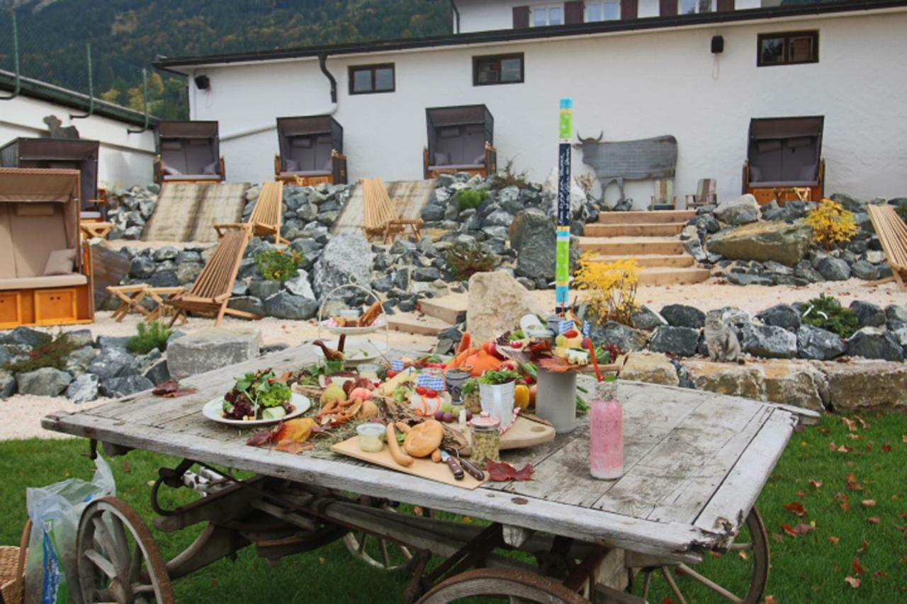 Zur Gluecklichen Kuh Hotel Oberstdorf Kültér fotó