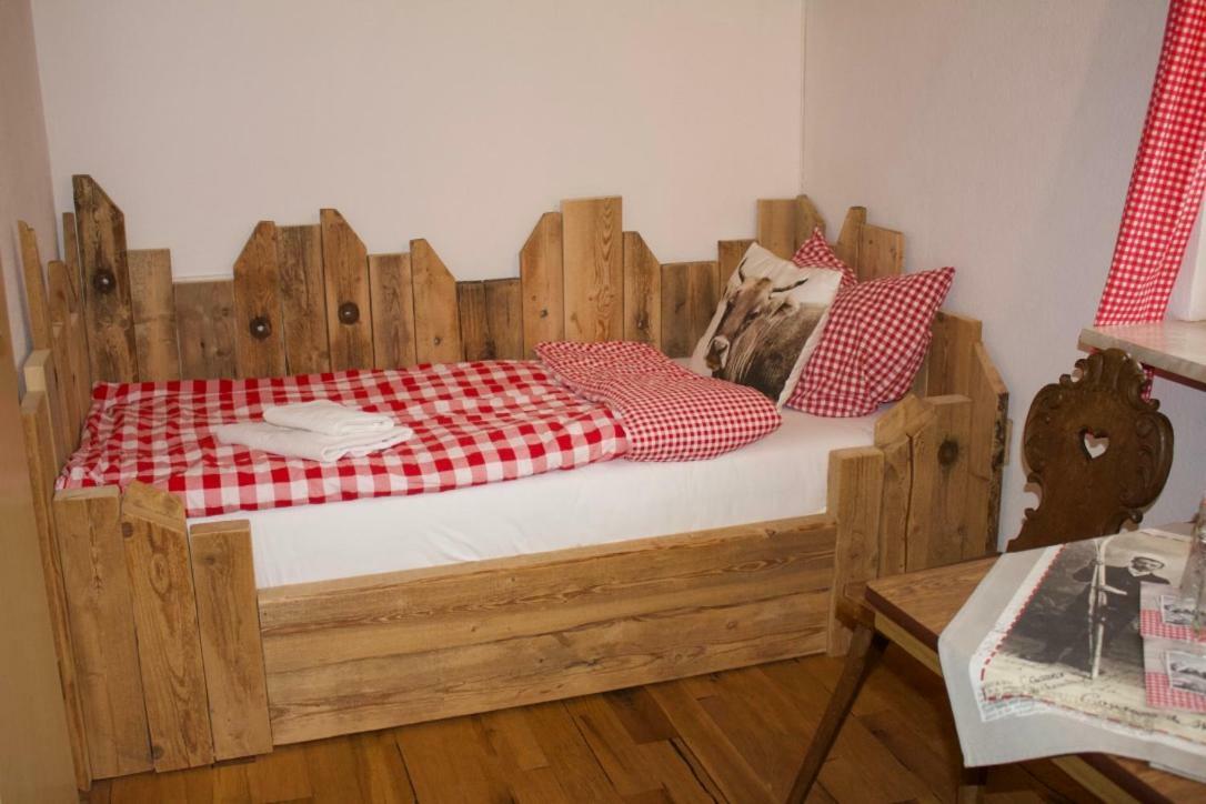 Zur Gluecklichen Kuh Hotel Oberstdorf Kültér fotó