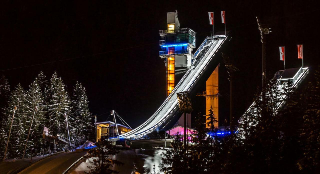 Zur Gluecklichen Kuh Hotel Oberstdorf Kültér fotó
